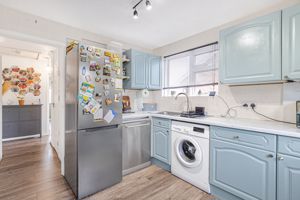 Kitchen- click for photo gallery